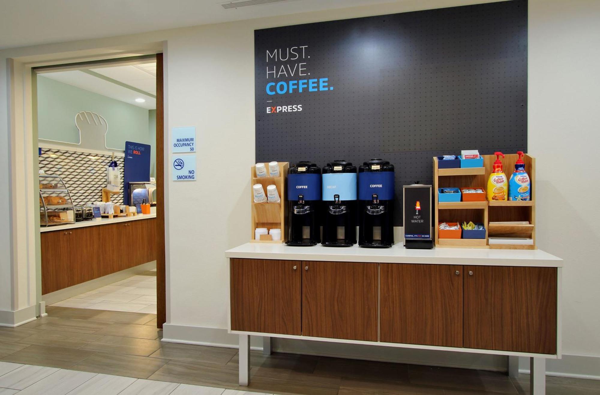 Holiday Inn Express & Suites Oakland - Airport By Ihg Luaran gambar