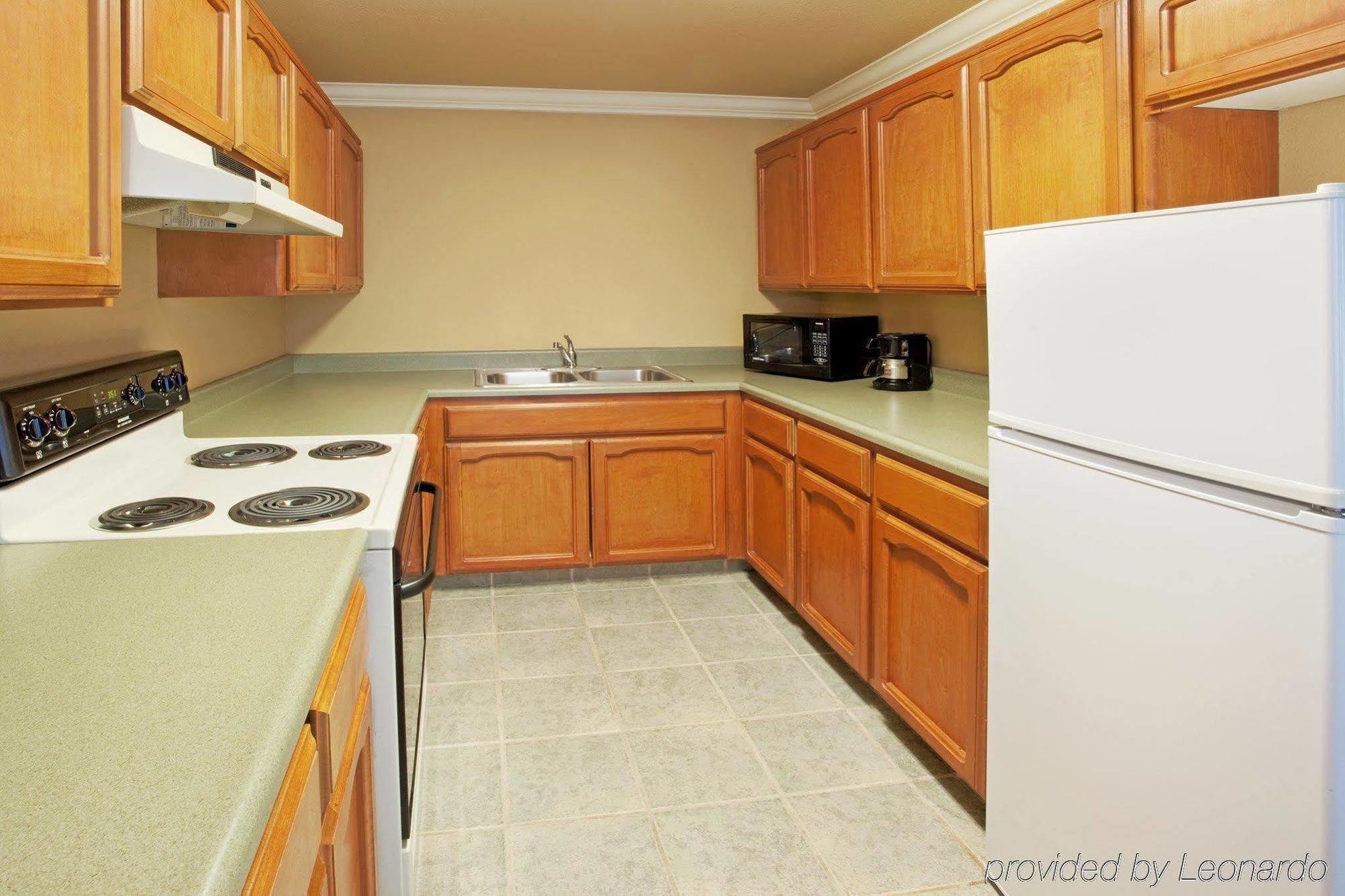 Holiday Inn Express & Suites Oakland - Airport By Ihg Luaran gambar
