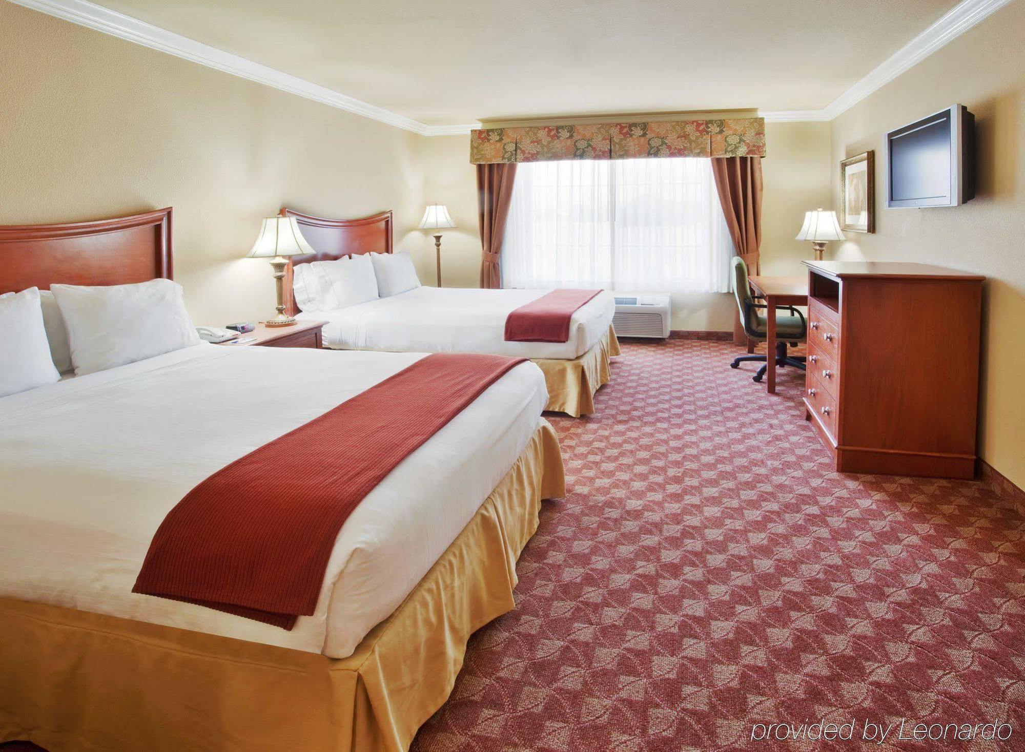 Holiday Inn Express & Suites Oakland - Airport By Ihg Bilik gambar