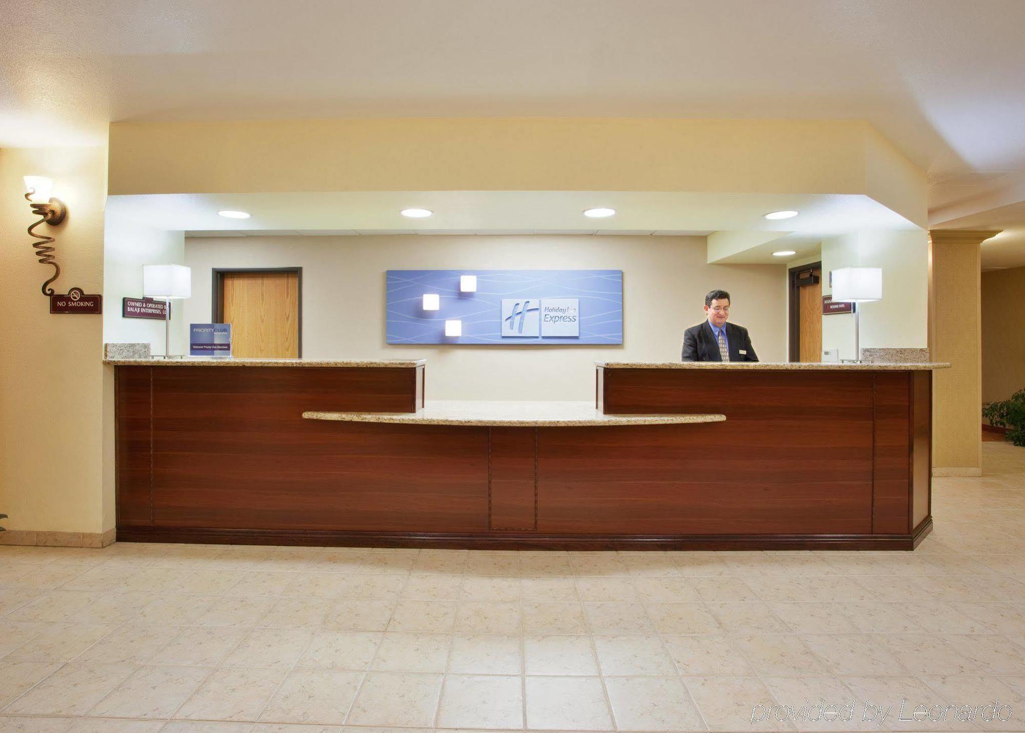 Holiday Inn Express & Suites Oakland - Airport By Ihg Luaran gambar